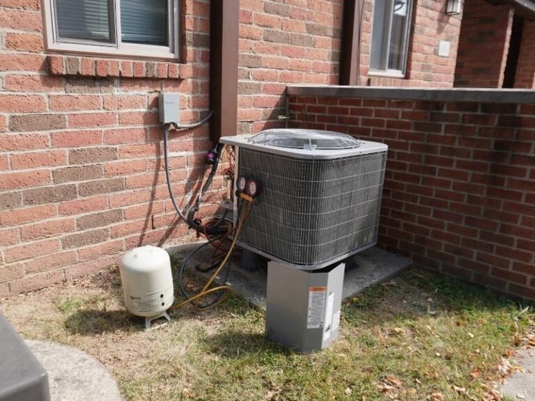 signs your HVAC system needs maintenance