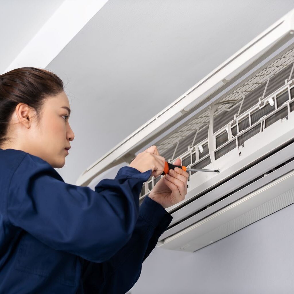 Custom Air AC Repair Tech