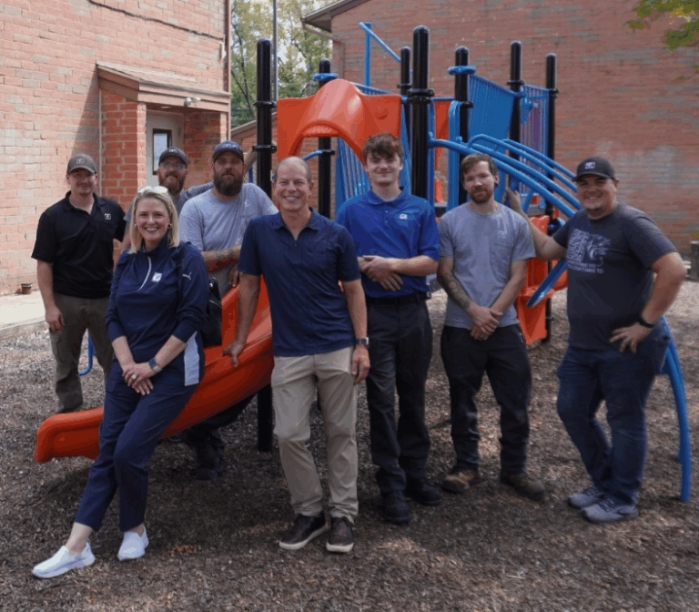 Custom Air employees give back during Service Day.