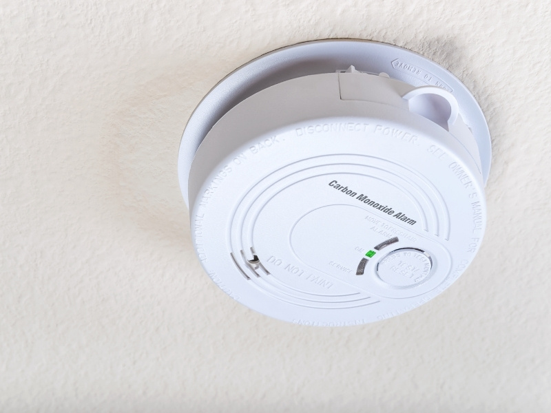 Prevent Carbon Monoxide Risks With a Carbon Monoxide Alarm